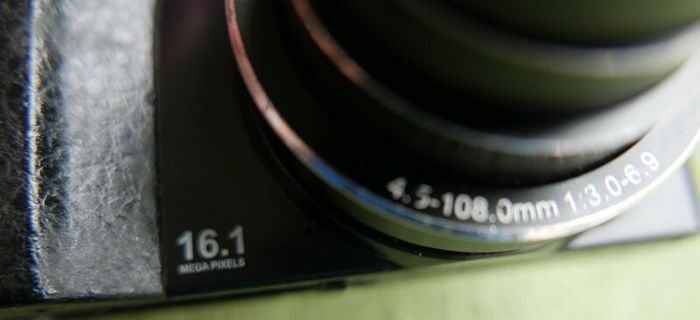 Maginon SZ-24 Digital Compact Camera 16,1MP - 24 x Optical Zoom Tested (battery cover is missing)