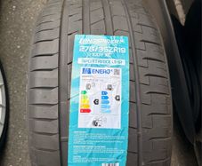 2x new tyres 275/35ZR19