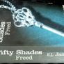 Fifty Shades Freed by E L James - Paperback Image 3