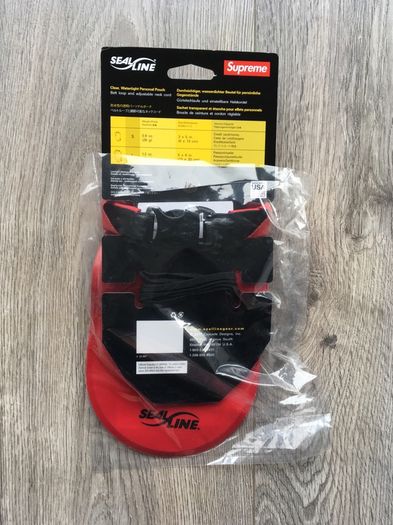 Supreme Sealine See Pouch Red Large SS18