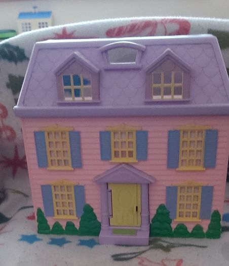 Baby in my pocket Mansion house  (845)