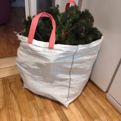 Arnotts Christmas Tree Realistic Beautiful ! Artificial