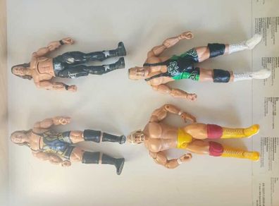 WWE Action Figures Bundle  4 Figures 2000