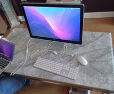 Apple computer