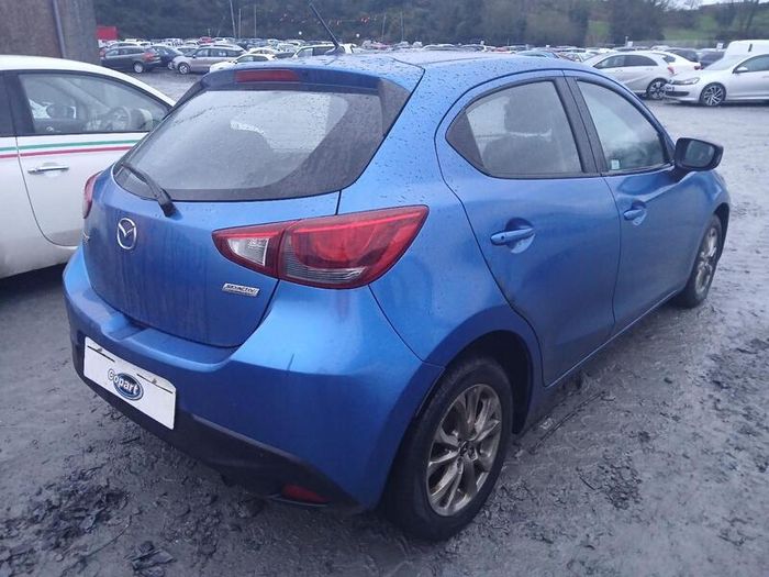 Mazda 2 for breaking