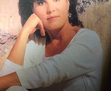 Holly Dunn. Leave One Bridge Standing.
