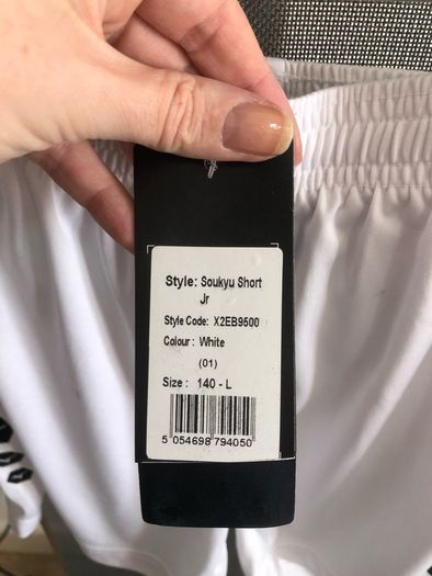 Mizuno boys shorts - sz 140