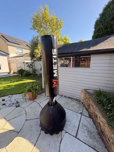 6ft Freestanding Metis Punch Bag