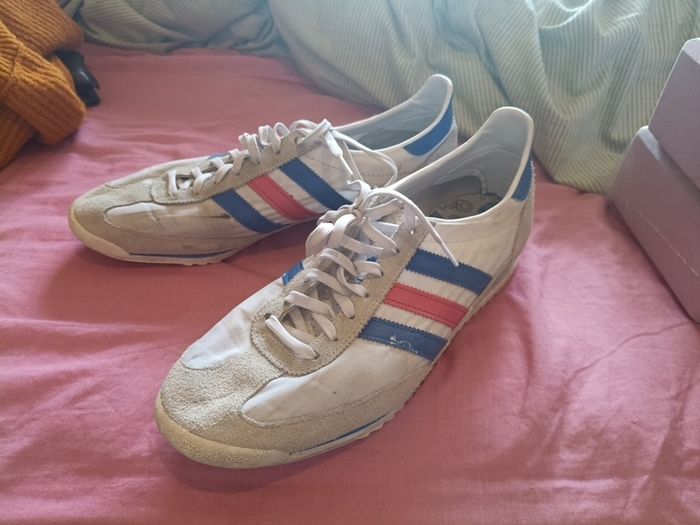 Adidas runners size 9 \ 43