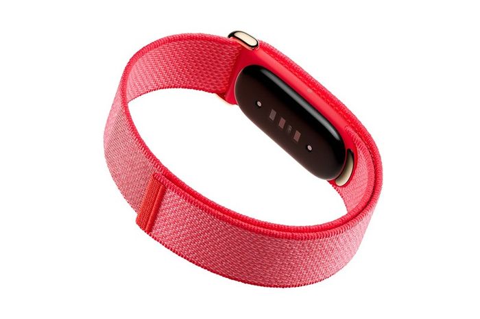 Google Fitbit Air - Screenless Activity Tracker With Fitness, Heart Rate, and Sleep Tracking - Personalized AI-Powered Coaching - Up to 7 Days Battery Life - Works iOS and Android (Berry/Champagne Gold)
