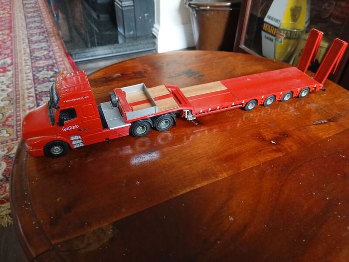 1/50 Volvo NH12-460 Prime Mover & Nooteboom 4-Axle Semi Low Loader Trailer (red