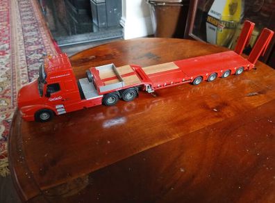 1/50 Volvo NH12-460 Prime Mover & Nooteboom 4-Axle Semi Low Loader Trailer (red