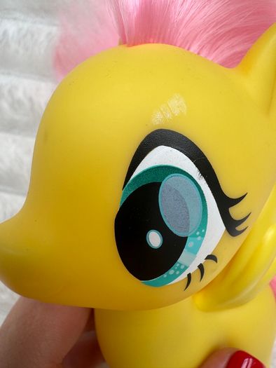 Hasbro My Little Pony Fluttershy Yellow Pink Butterfly Brushable G4 MLP 2016 Used Please see photos