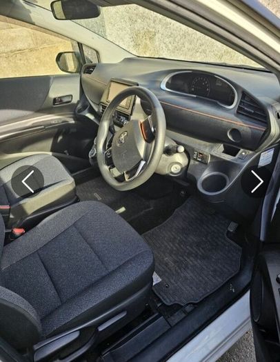 Toyota Sienta 2016 Automatic 7 seats