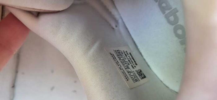 REEBOK Classics Rose Gold Edition Sz 7UK