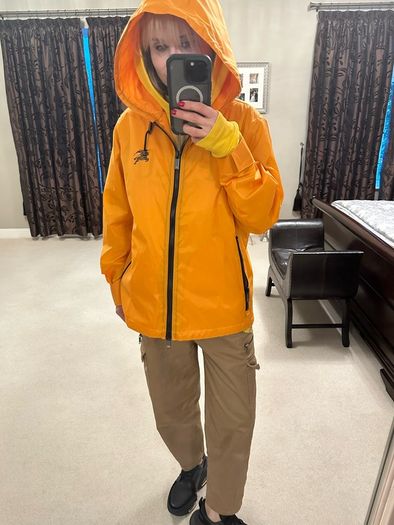 BNWOT Burberry Windbreaker UK 8-10