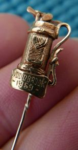 Vintage 9Ct Gold Golf Bag/Golf Clubs Charm/Pendant - 9ct/325 Gold - Moving Charm. 2,4g