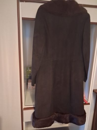 1960s Vintage Suede Brown Coat with mink fur trim (Dun Laoghaire)