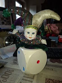 Large Vintage Clown Musician Dice Box. Fully functional Hand Winding the Clown Moves while Playing Music
