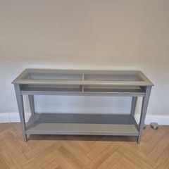 LIATORP console table