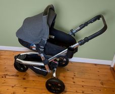 Jane Trider Matrix Light 2 Travel System | Pushchair, Carrycot/Car Seat & Extras