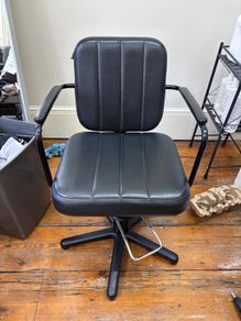 Hairdressing Chair