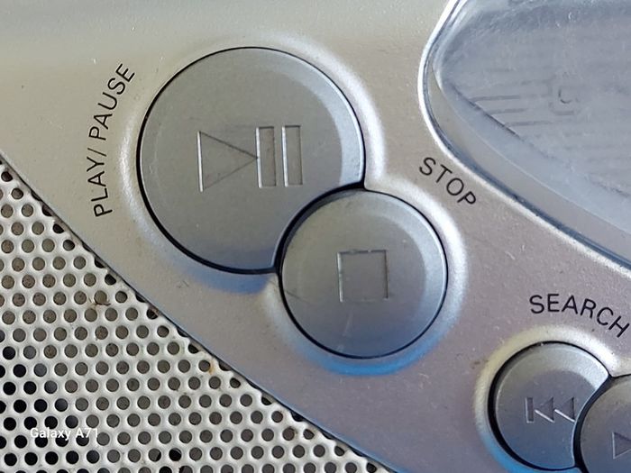 PHILIPS CD Radio Cassette Recorder Model AZ1008, Radio is excellent, great volume, CD Tape not working