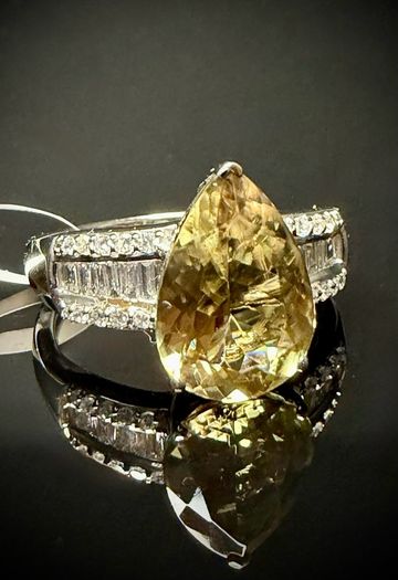 Diamond 950 Platinum AAA Turkizite & Diamond Statement Ring