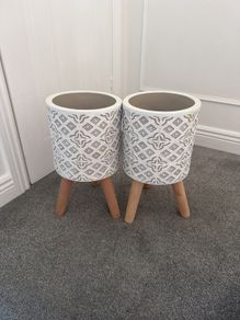 plant pots