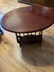 Magazine table