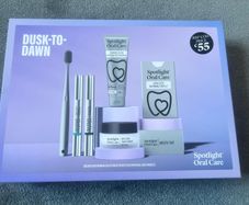 Spotlight Oral Care gift set