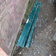 4 lengths of 60x60 1 length 9foot 3 inches long 3 lengths 7 foot 10.5 inches long steel lengths, galvanised