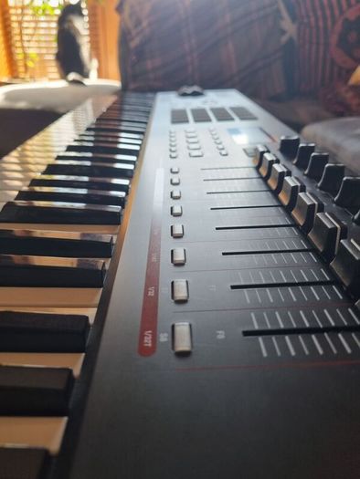 Akai MIDI Keyboard