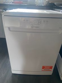 Dishwasher for sale - Indesit - as new .