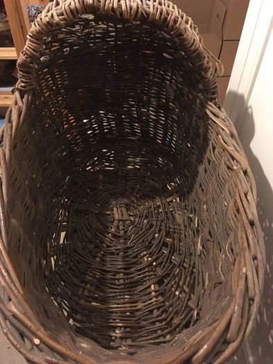 Wicker cot basket