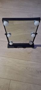 makeup mirror
