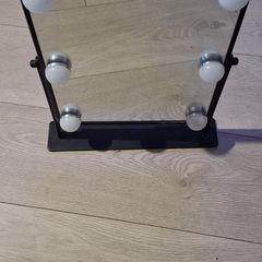 makeup mirror
