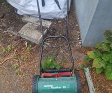 Qualcast Panther 30 Push Mower