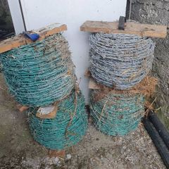 4 rolls Barbed wire 200m