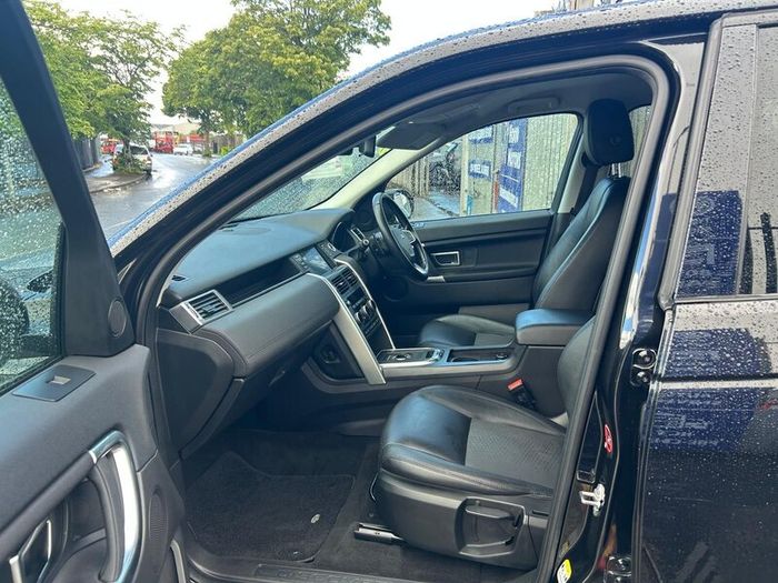 Land Rover Discovery Sport 20177 Seats  Automatic