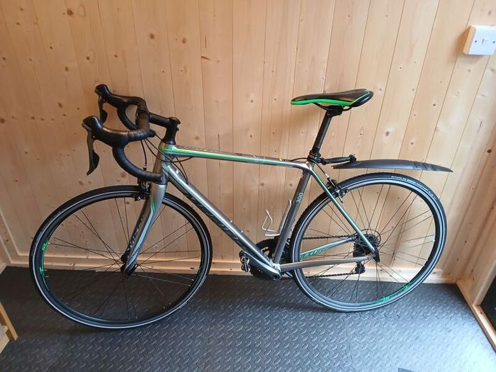 Merida Scultura 300 Men's Road Bike