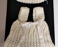 Crochet newborn girl's outfit NEW