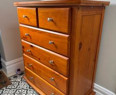 Chest of drawers