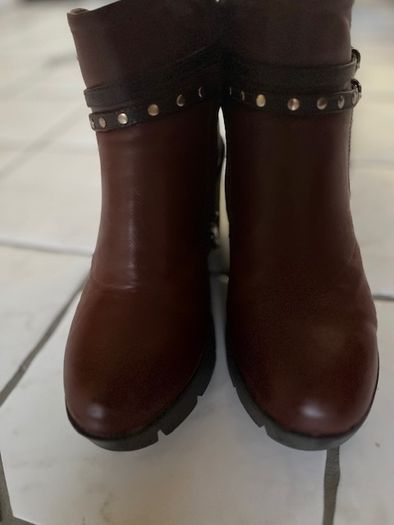 Brown Leather Ankle Boots With Wedge Size 40 (uk 7).  Spanish Brand Xti Quality Soft Leather Boots & Excellent Condition