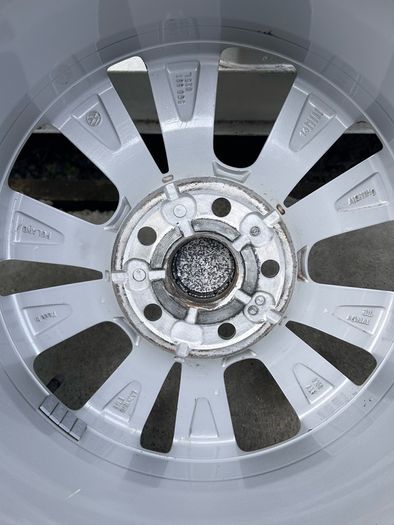 Genuine Volkswagen 16" Alloy Wheels