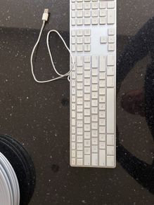 Apple Keyboard, wired