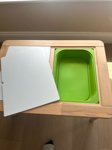 Flisat childrens Table with trays