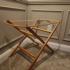 Moses basket stand
