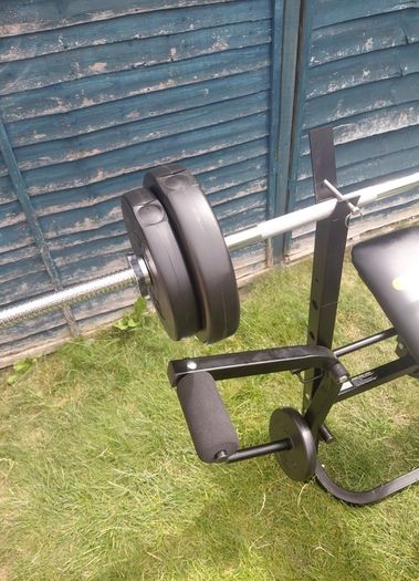 Adjustable Weight Bench