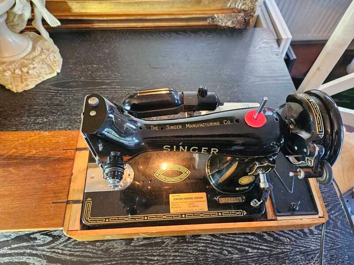 Singer 99k sewing machine